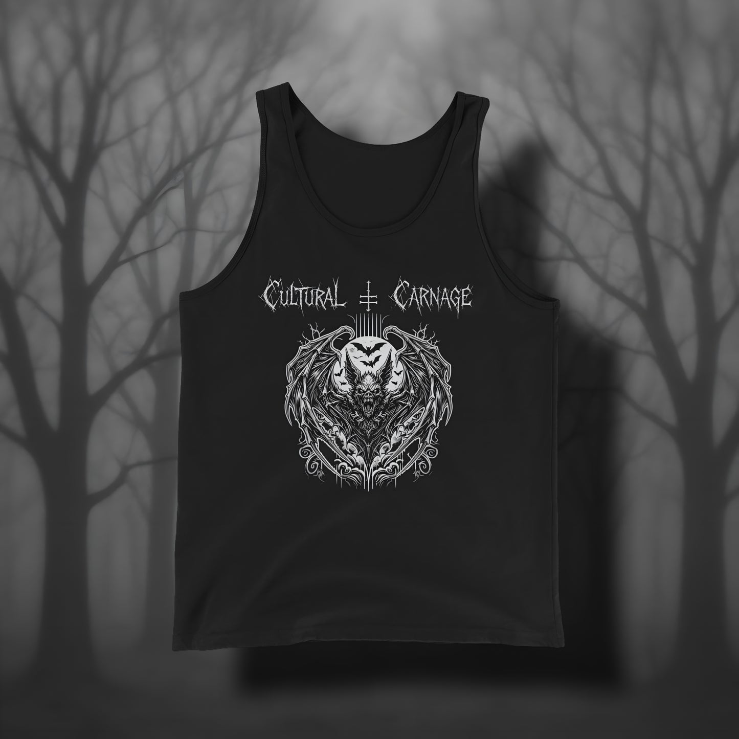 Schwarzes Gothic Tanktop mit düsterem Frontprint: dämonische Fledermaus, eingerahmt von ornamentalen Mustern, weitere Silhouetten von Fledermäusen im Vollmondlicht. Weißer Schriftzug "Cultural Carnage" darüber