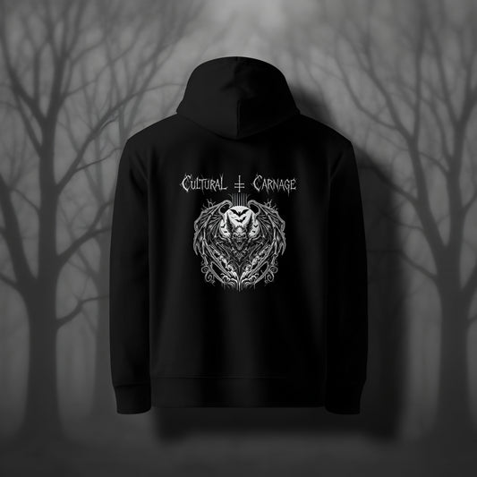 Schwarzer Gothic Hoodie mit düsterem Backprint: dämonische Fledermaus, eingerahmt von ornamentalen Mustern, weitere Silhouetten von Fledermäusen im Vollmondlicht; weißer Schriftzug "Cultural Carnage" darüber