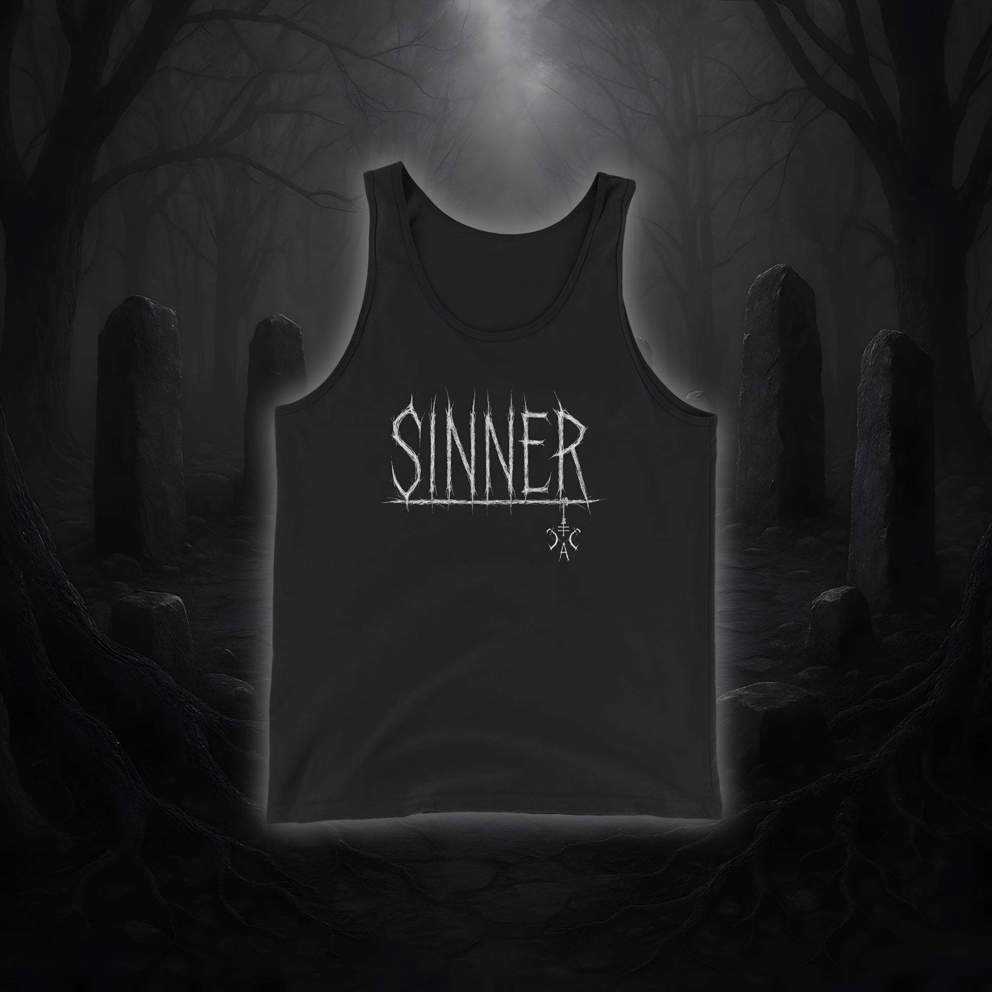 Schwarzes Tanktop mit weißem Cultural Carnage Statement „SINNER“ im Attitude-Design, lockerer Schnitt, 100 % Baumwolle.